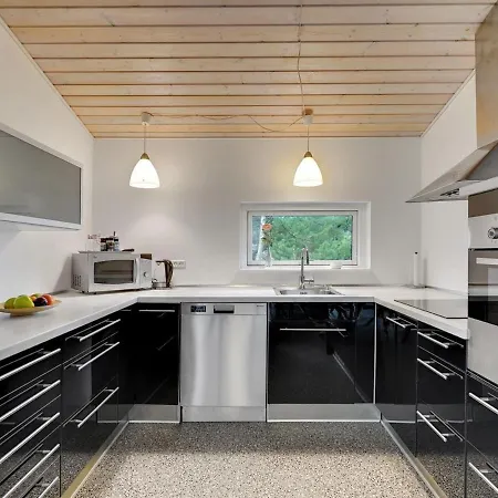 France - 1-1km From The Sea In Western Jutland By Interhome *